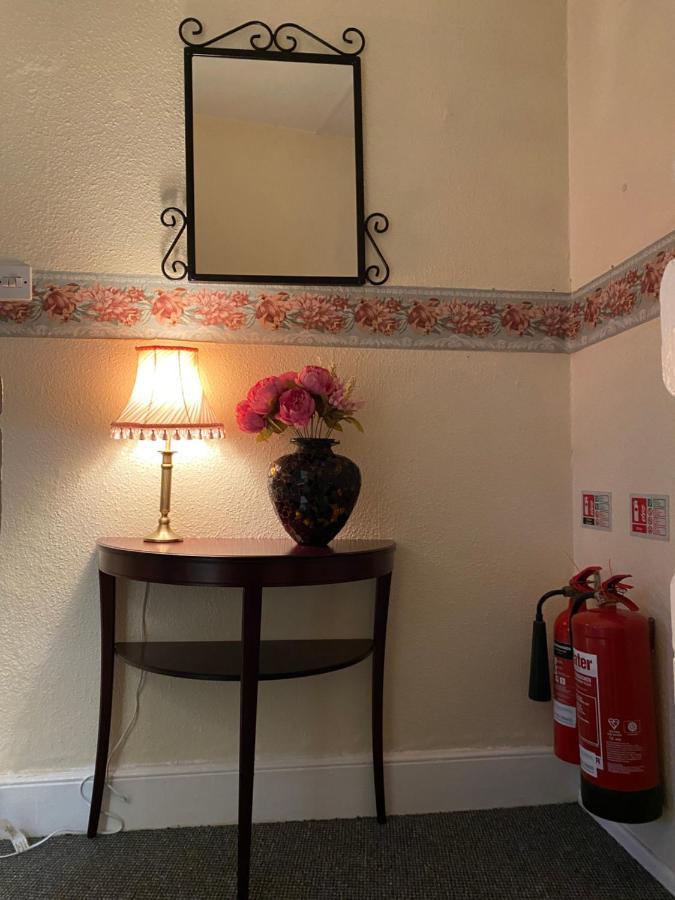 Whitchurch Shropshire Town Duplex Flat Exterior foto
